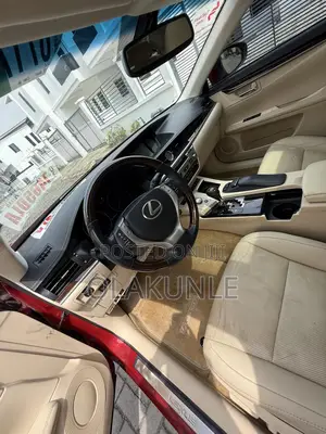 Lexus ES 2014 Red