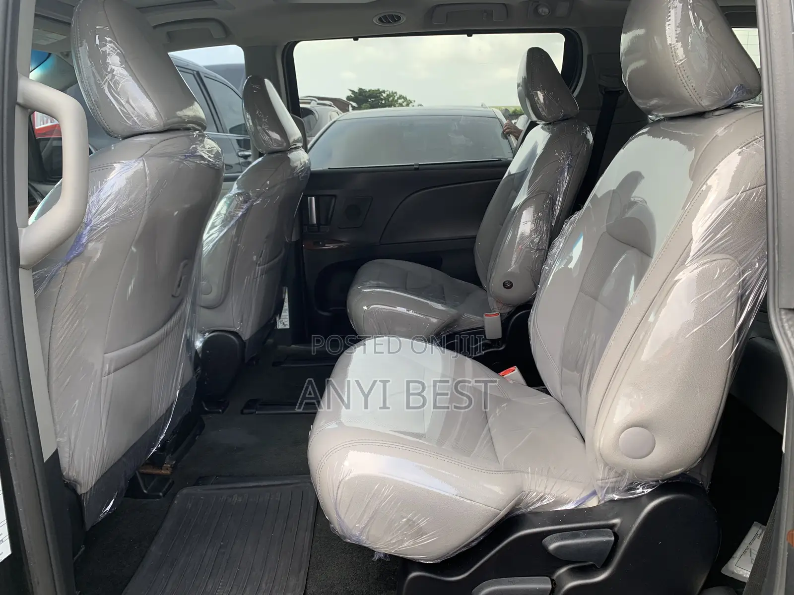 Toyota Sienna 2015 Black