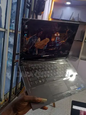 New Laptop Dell 8GB Intel Core i5 SSD 256GB