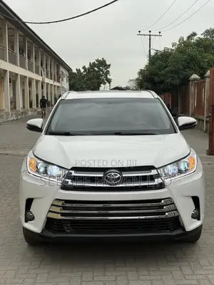 Toyota Highlander XLE V6 4x4 (3.5L 6cyl 6A) 2016 White