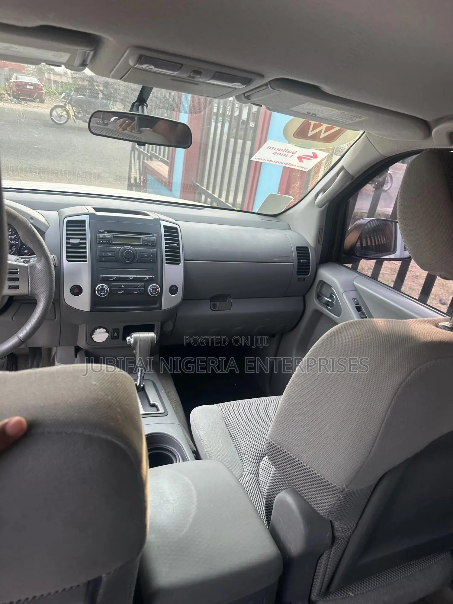 Nissan Frontier 2012 White