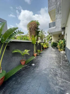 Furnished 4bdrm Duplex in Private Estate Ikoyi for rent