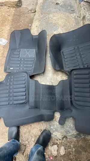 Gl/Ml 2012 Leather Floor Mat Black