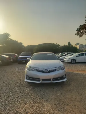Toyota Camry SE Sport 4dr Sedan (2.5L 4cyl 6A) 2014 Silver