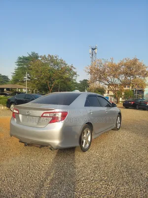 Toyota Camry SE Sport 4dr Sedan (2.5L 4cyl 6A) 2014 Silver