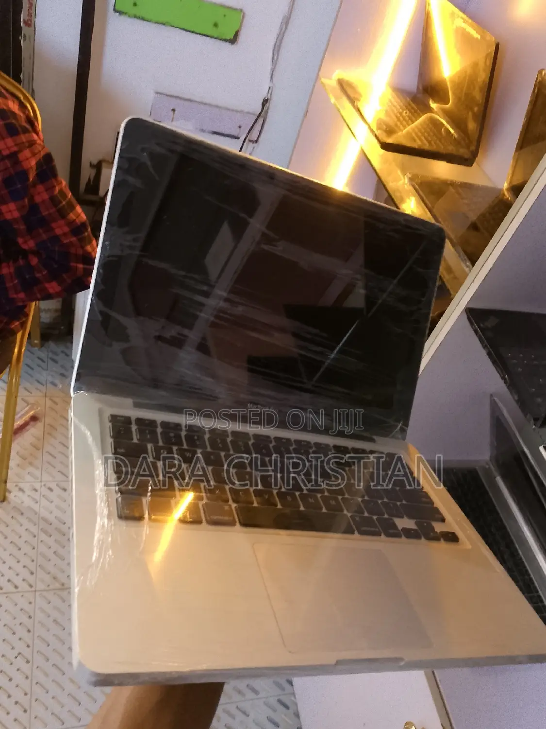 New Laptop Apple MacBook 2012 8GB Intel Core I5 SSD 500GB