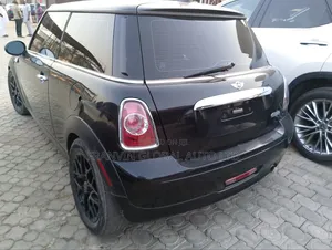 Mini Cooper Classic 2013 Black