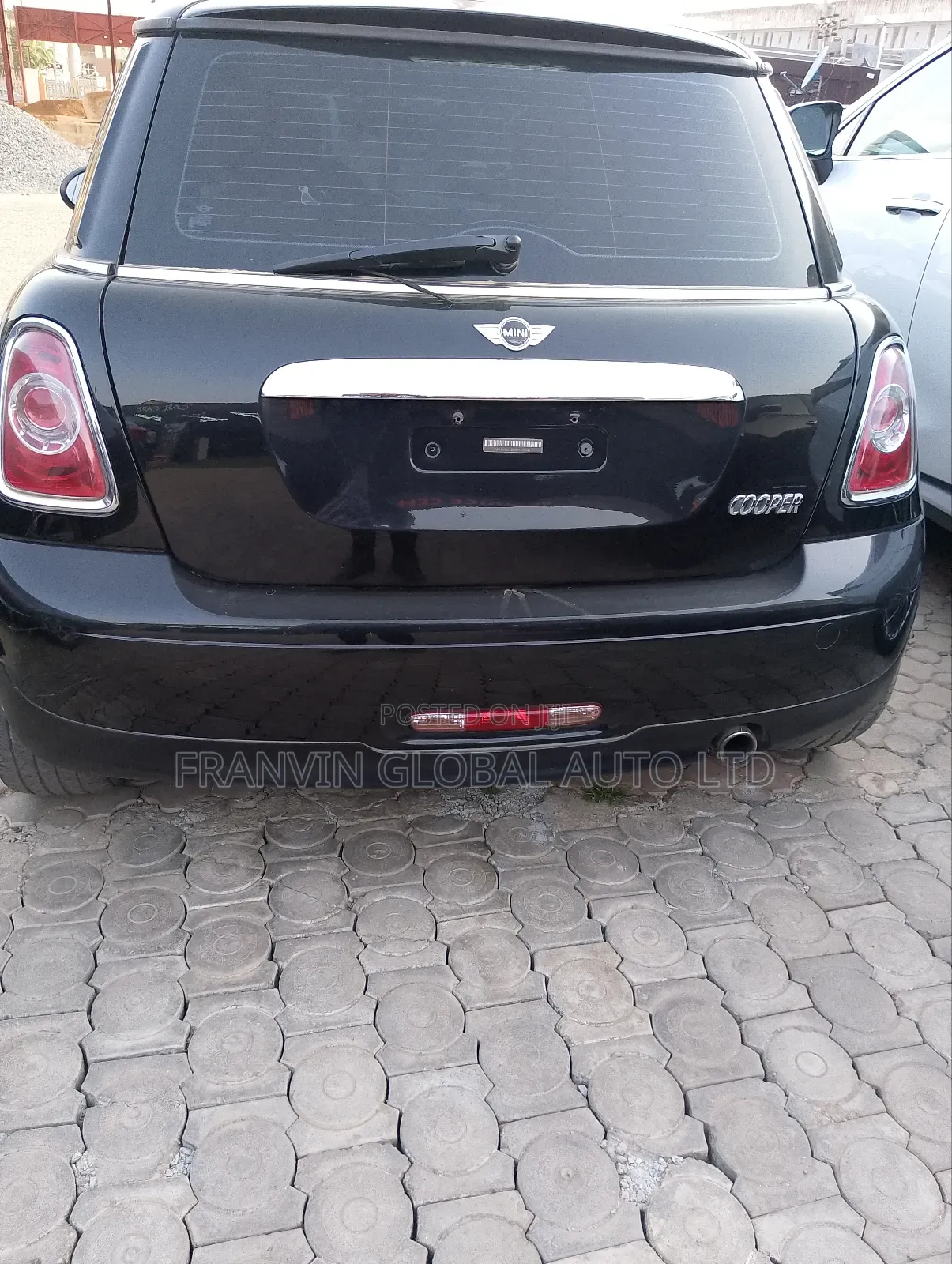 Mini Cooper Classic 2013 Black
