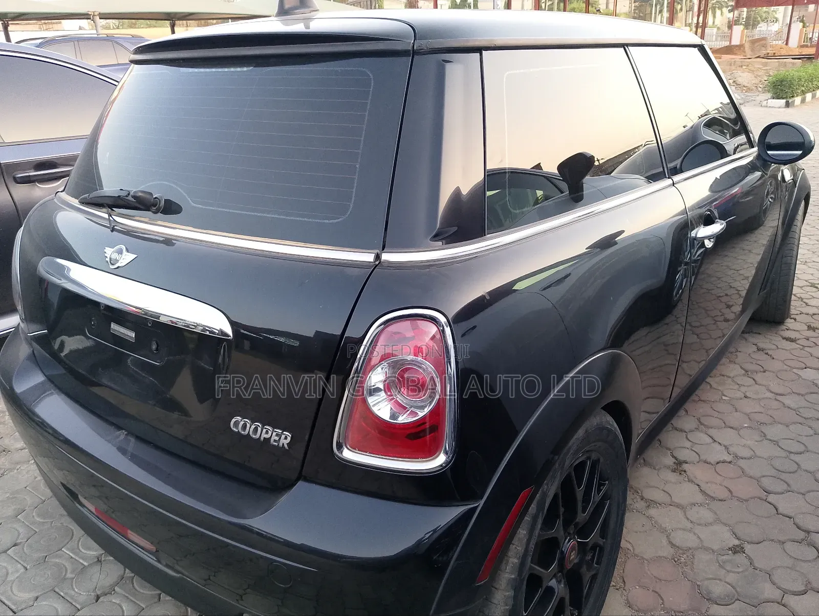 Mini Cooper Classic 2013 Black