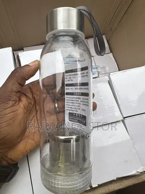 500ml Transparent Acrylic Water Bottle With Sieve