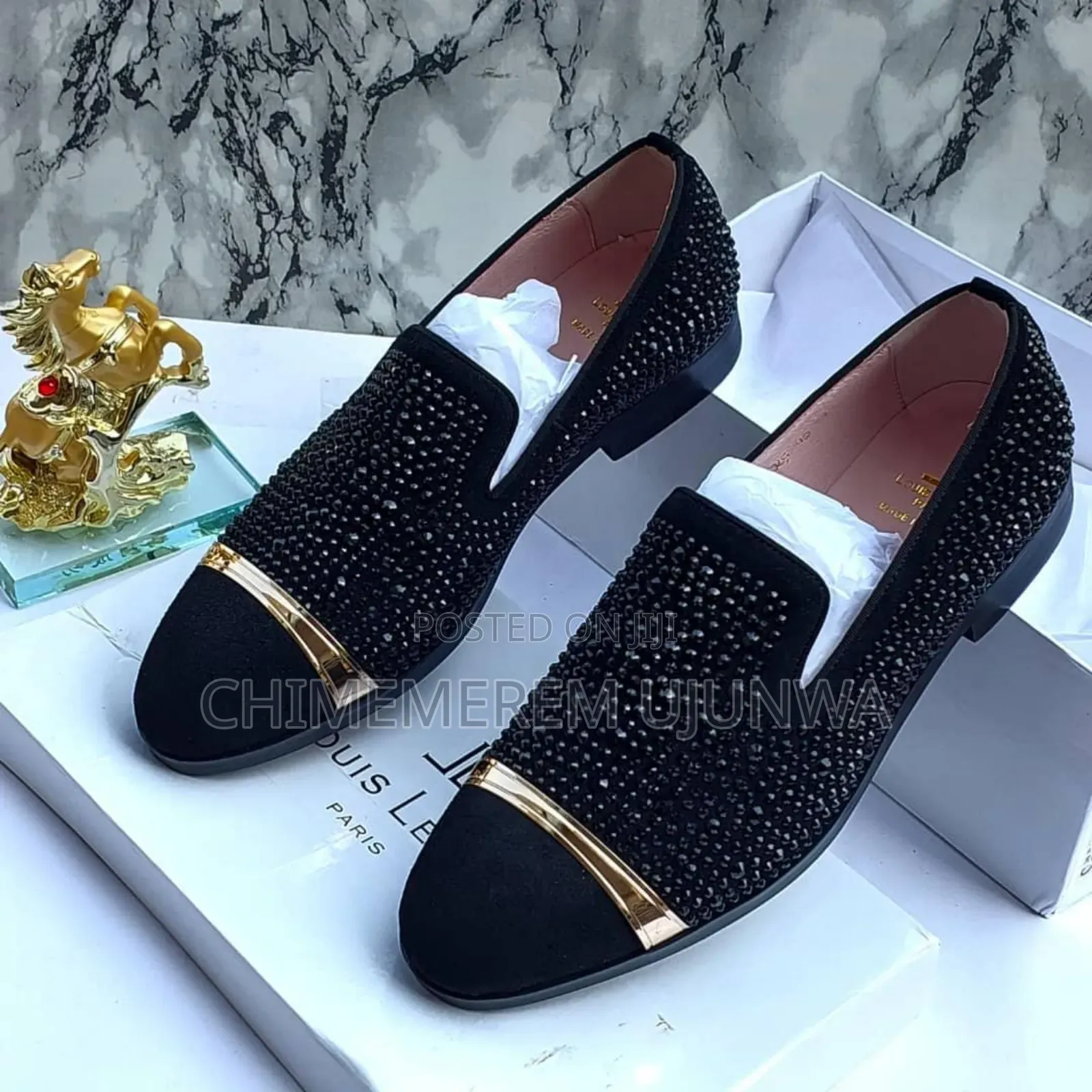Luxury Versace Available in These Designs
