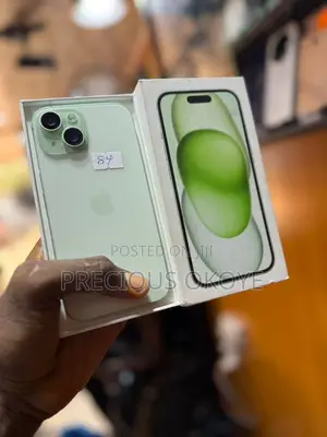 Apple iPhone 15 128 GB Green