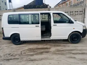 Volkswagen Transporter 2005 White