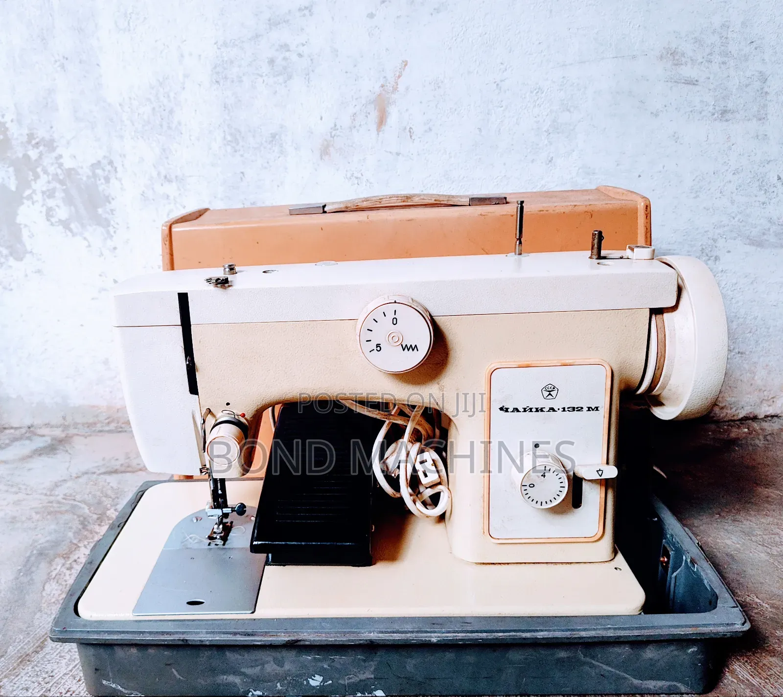 Sewing Machine ( Yanka Model 132m)