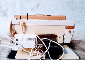 Sewing Machine ( Yanka Model 132m)