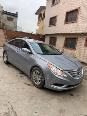 Hyundai Sonata SE Sedan FWD (2.4L 4cyl 6A) 2011 Blue