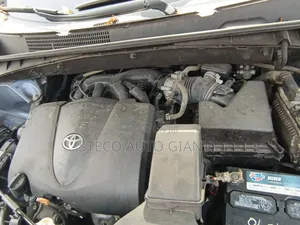 Toyota Highlander Limited 4x4 V6 (3.5L 6cyl 8A) 2018 Blue