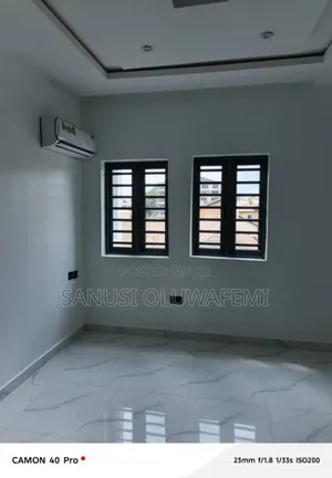 2bdrm Block of Flats in Ikate for sale