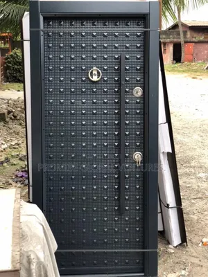 Full Metal Door