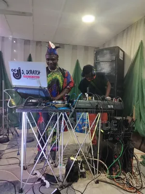 Dj Music Stage Live Band