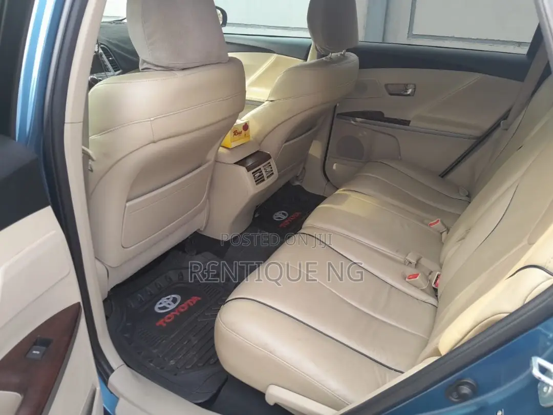 Toyota Venza 2014 Available for Rent