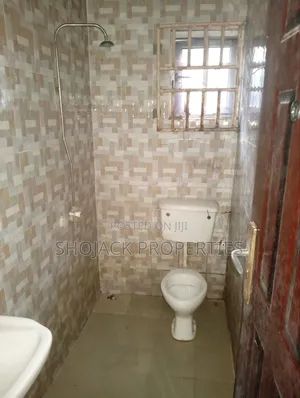 2bdrm Block of Flats in New Road, Diobu Mile 4 for sale