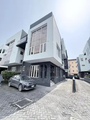 5bdrm Duplex in Osapa london for sale