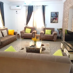 Beautifully Furnished Short-Let Apartment for Relaxation