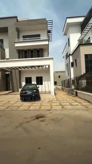 6bdrm Duplex in Mabushi for sale