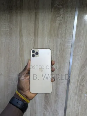 Apple iPhone 11 Pro Max 64 GB Gold