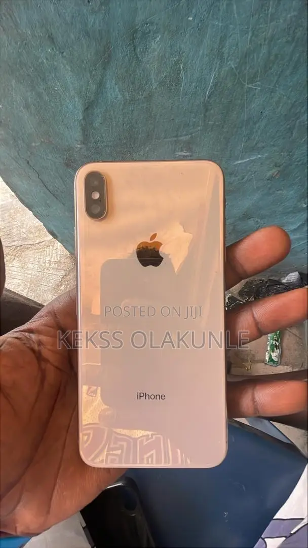 Apple iPhone XS Max 64 GB Gold
