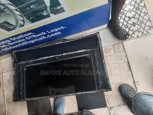 No 3 Roof Glass for Mercedes C Class 2015 Model Available Now