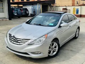 Hyundai Sonata Limited 2.0T Sedan (2.0L 4cyl 6A) 2013 Silver