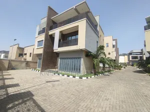 5bdrm Duplex in Asokoro for sale