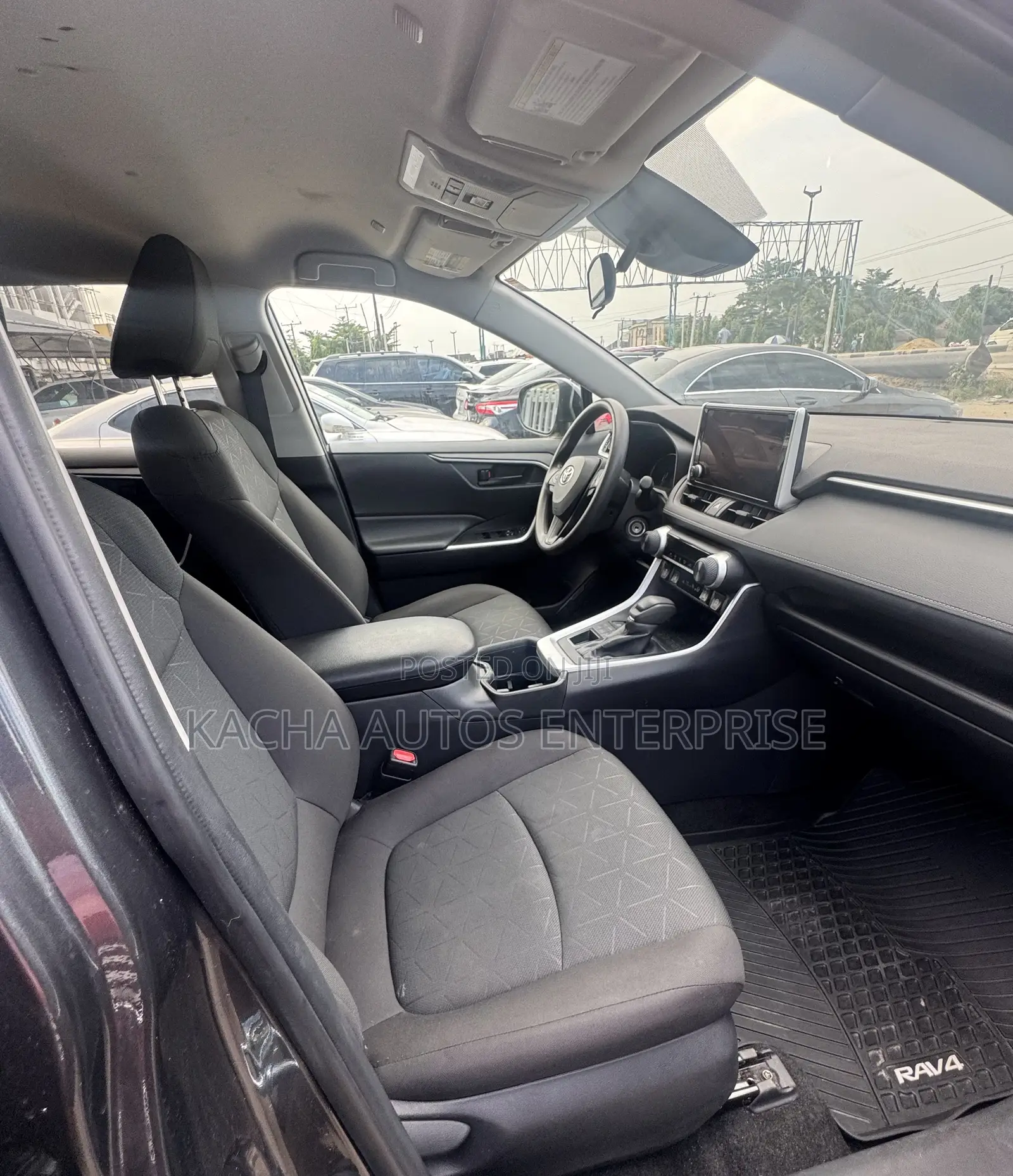 Toyota RAV4 2024 Gray