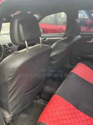Mercedes-Benz C300 2010 Red