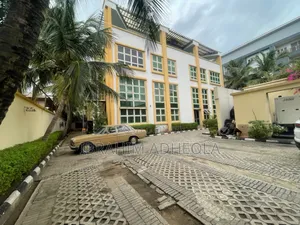 2bdrm Block of Flats in Oniru, Victoria Island Extension for sale