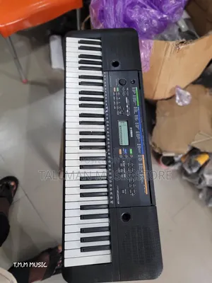 Yamaha PSR E253