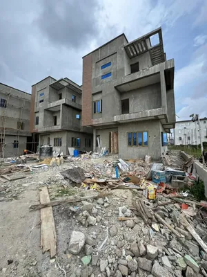 Furnished 5bdrm Duplex in Surulere for sale