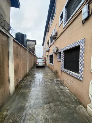 Furnished 3bdrm Block of Flats in Ogudu for sale