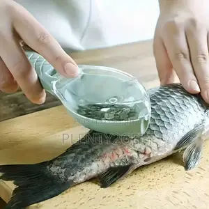 Fish Scale Scraper With Built-in Container – Clean, Fast Mess-Free