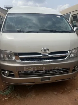 Toyota HiAce 2012 White