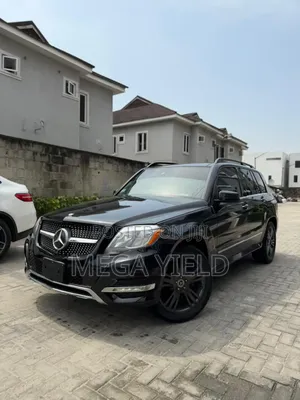 Mercedes-Benz GLK-Class Base GLK 350 4dr 4x2 (3.5L 6cyl 7A) 2015 Black