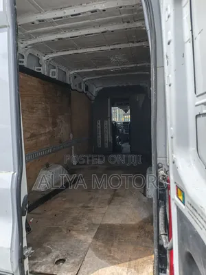 Ford Transit 2021 White