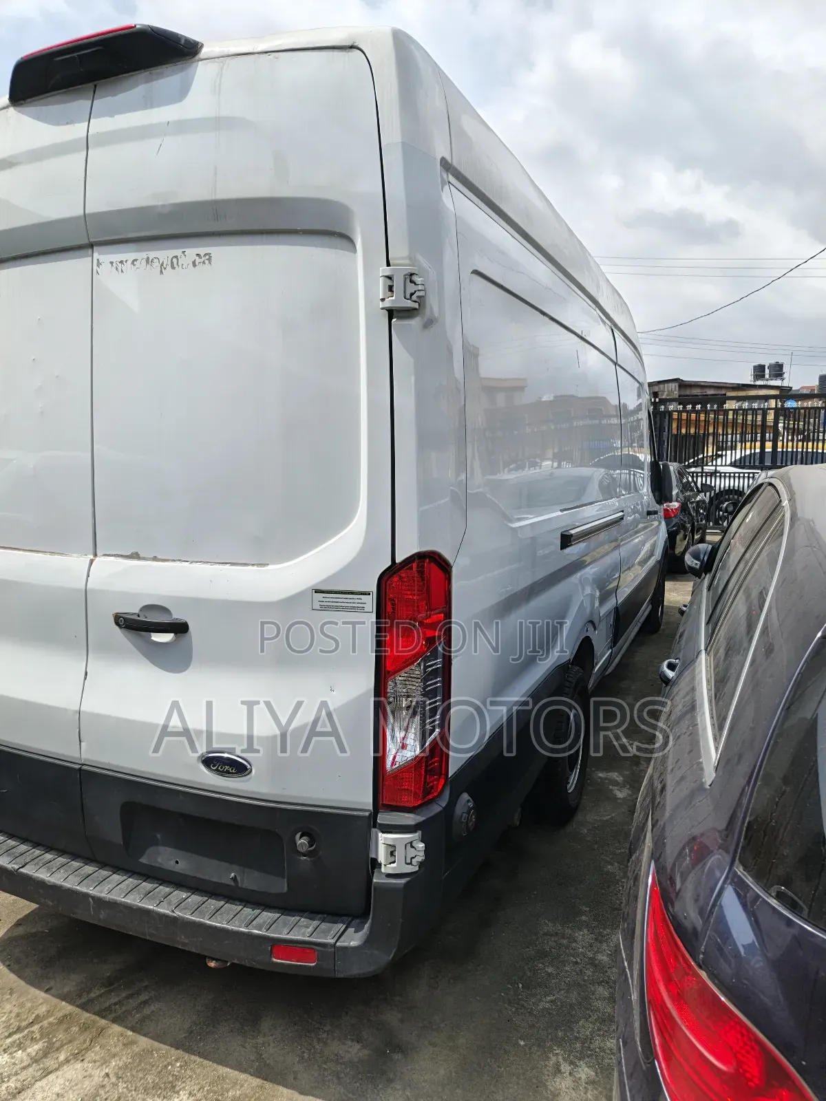 Ford Transit 2021 White