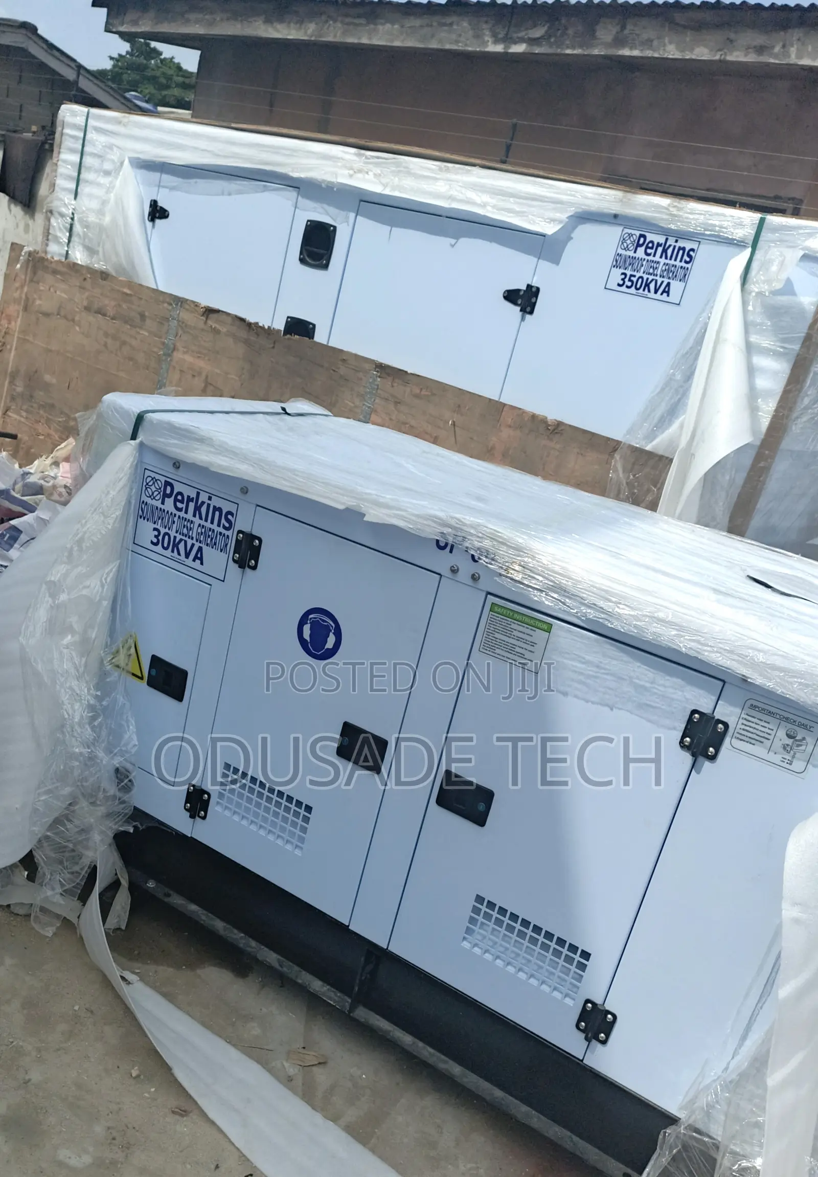 Perkins Powered 30kva Diesel Generator With Silent Body