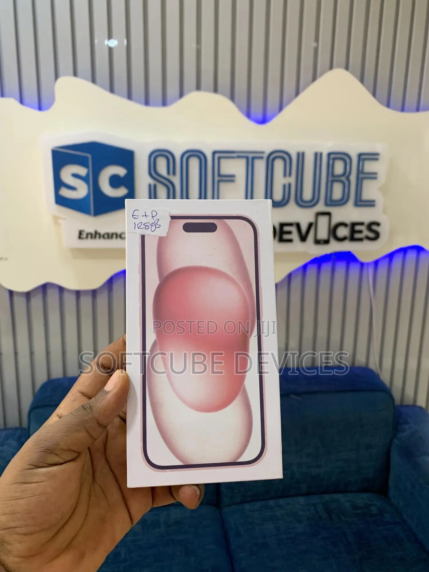 New Apple iPhone 15 128 GB Pink