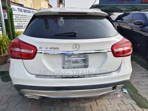 Mercedes-Benz GLA 250 2017 White