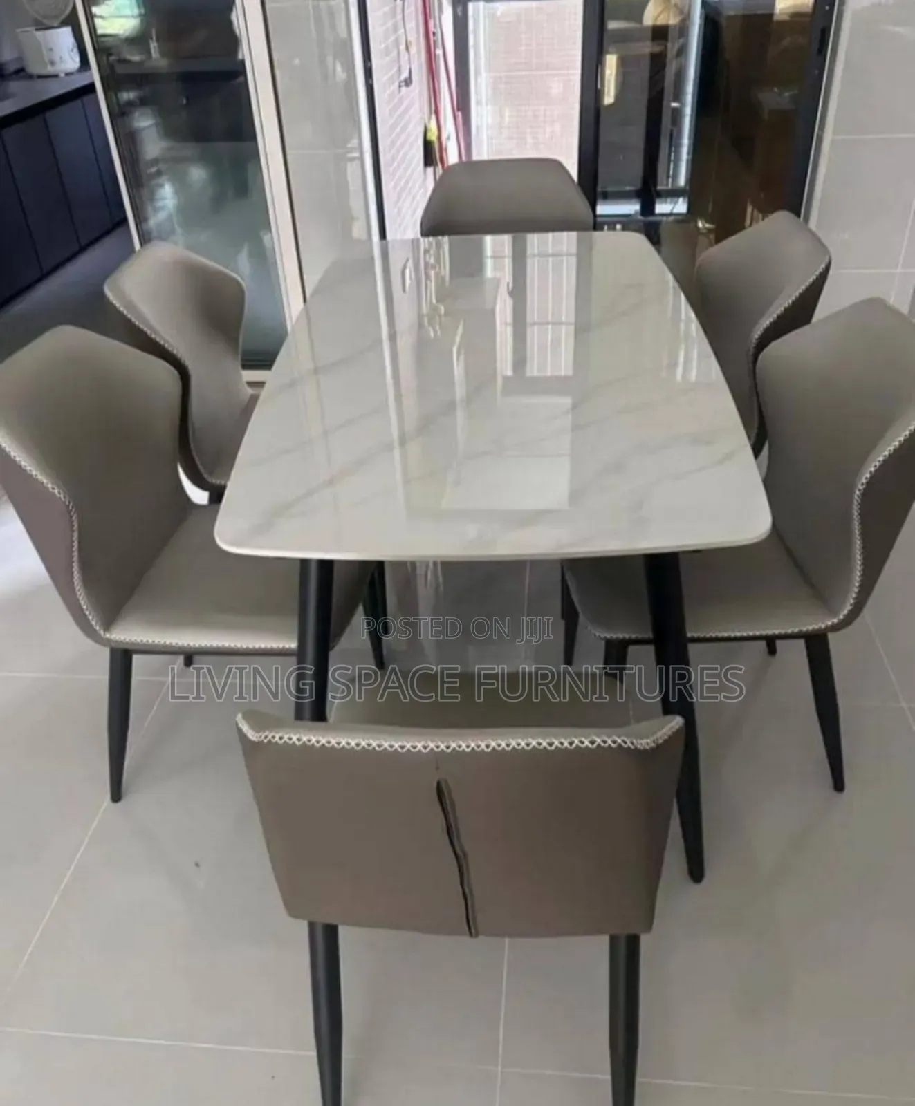 High-quality Dining Set By 6seaters