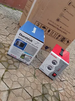 Brand New Duravolt Dv-2000 Voltage Regulator for Sensitive Devices